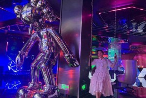 杭州豪华的夜场ktv招聘包厢陪唱,招聘微信多少