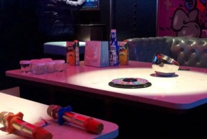 杭州拱墅区石桥街道附近ktv招聘女服务生,一个月上几天班