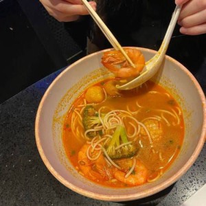 杭州独创唱歌火锅一体式豪华KTV娱乐新体验