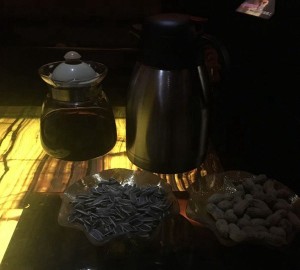 杭州临安区太湖源镇附近夜场招聘女服务员,有没有年龄限制_