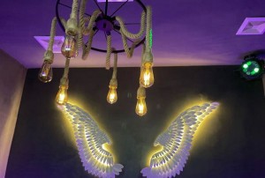 杭州有小费拿的夜总会招聘酒水促销员,加班双倍工资吗？