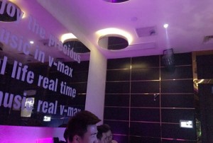 杭州钱塘区义蓬街道附近夜总会招聘酒水促销员,领班直聘的