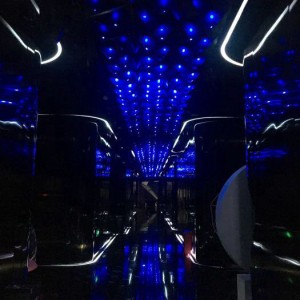 杭州哪些酒吧ktv招聘女招待,工作环境和氛围如何？