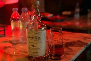 杭州余杭区仁和街道附近夜总会招聘包厢气氛租,一个月工资多少