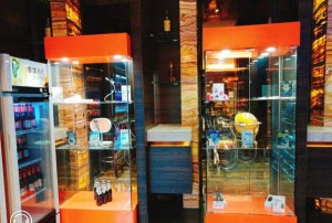 杭州富阳区场口镇附近夜总会招聘包厢服务员,(不够给补贴)