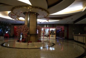 杭州滨江热门KTV今夜营业中，欢乐无限畅享音乐盛宴