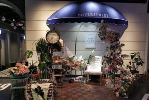 杭州高端KTV绅士服务生：优雅服务背后的故事