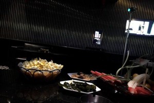 杭州好上班夜总会招聘女服务员,小费能给多少_